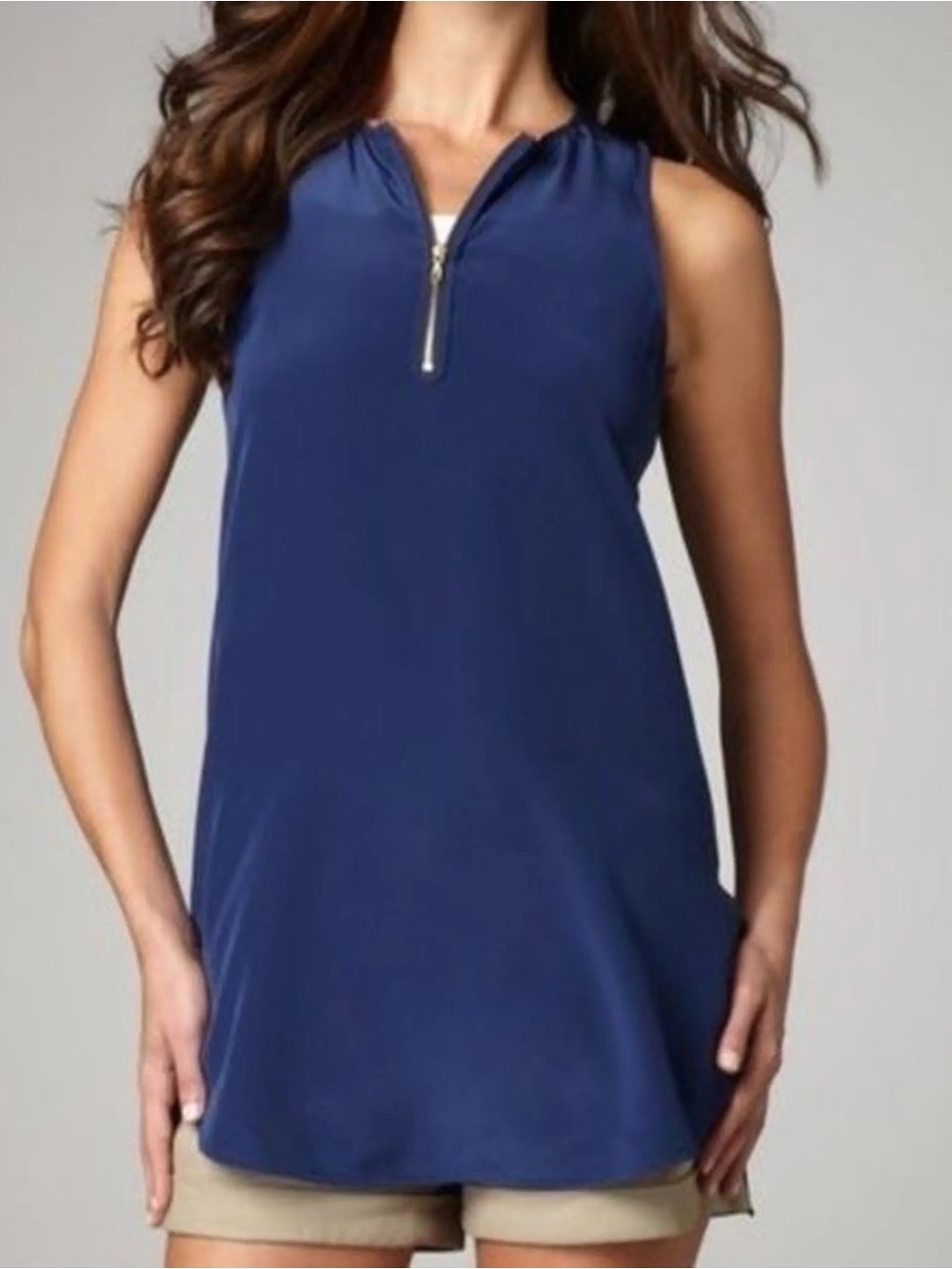 VINCE. 100% Silk Sleeveless Zip Neck Sleeveless Top